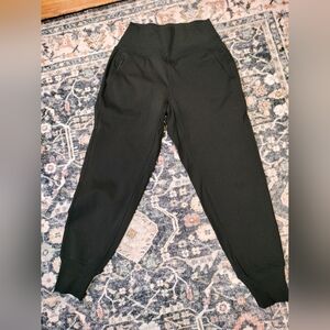 EUC! Athleta Black Stretch Pants Leggings w/Ribbed Waist & Cuffs. Size XS